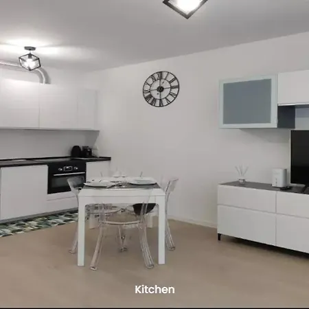 Apartment Milan Iulm Милан